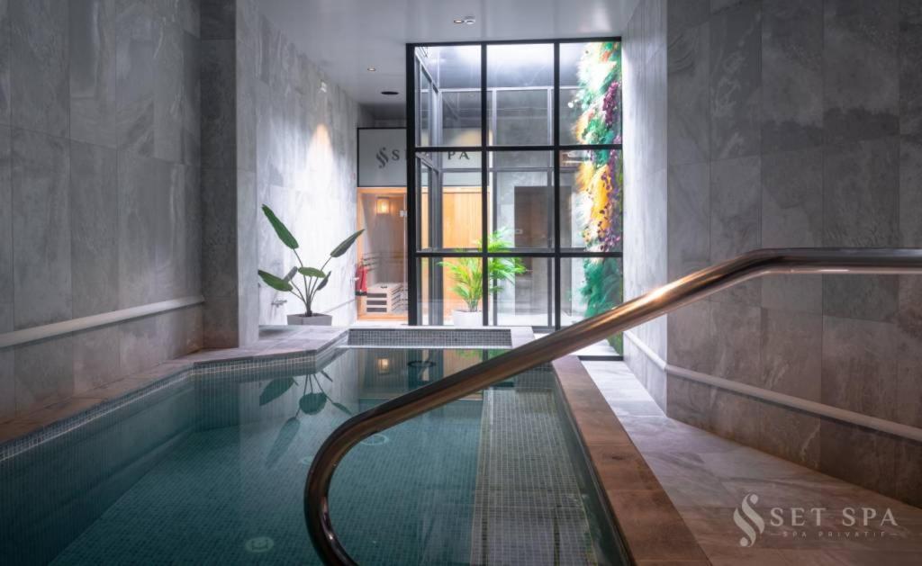 Set Spa Мускро́н Экстерьер фото